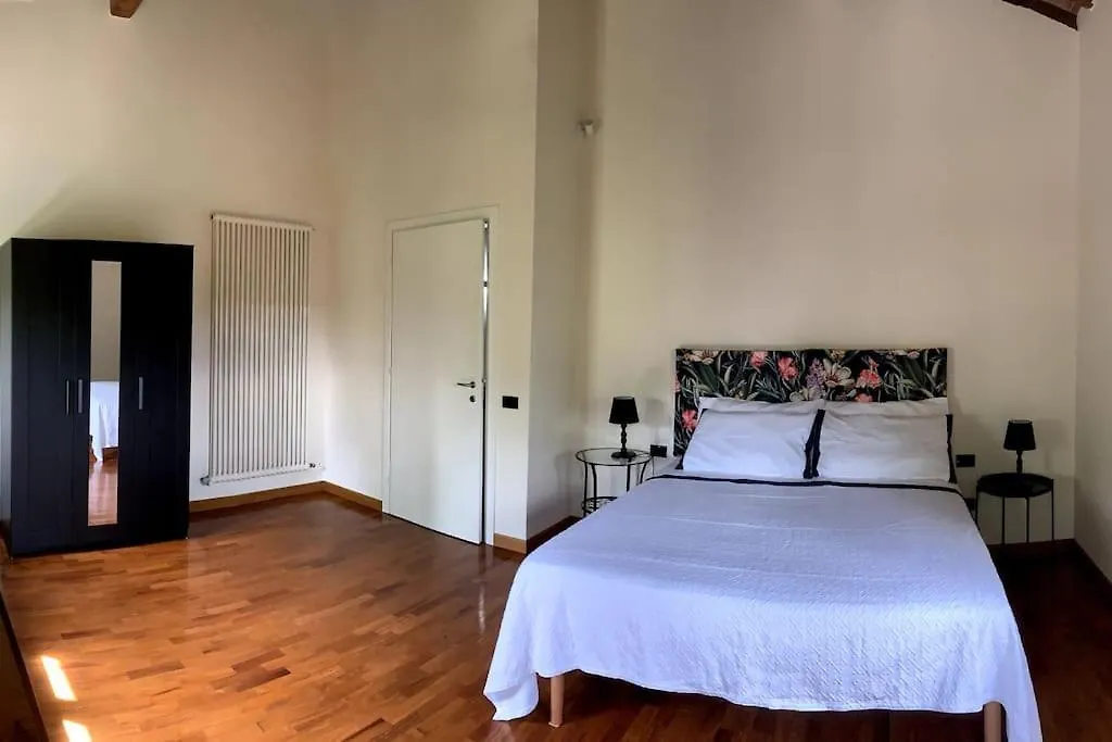 Appartamento In Villa Storica: Villa Giulia Empoli Apartament