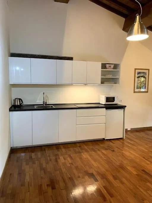 Appartamento In Villa Storica: Villa Giulia Empoli Apartament
