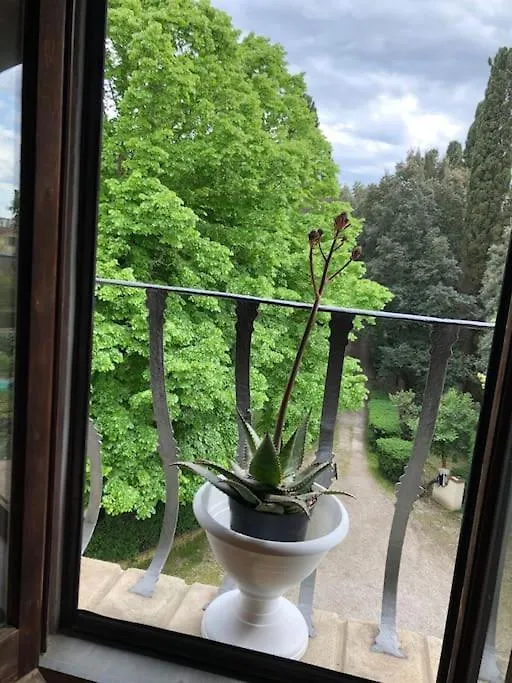 Appartamento In Villa Storica: Villa Giulia Empoli Apartment